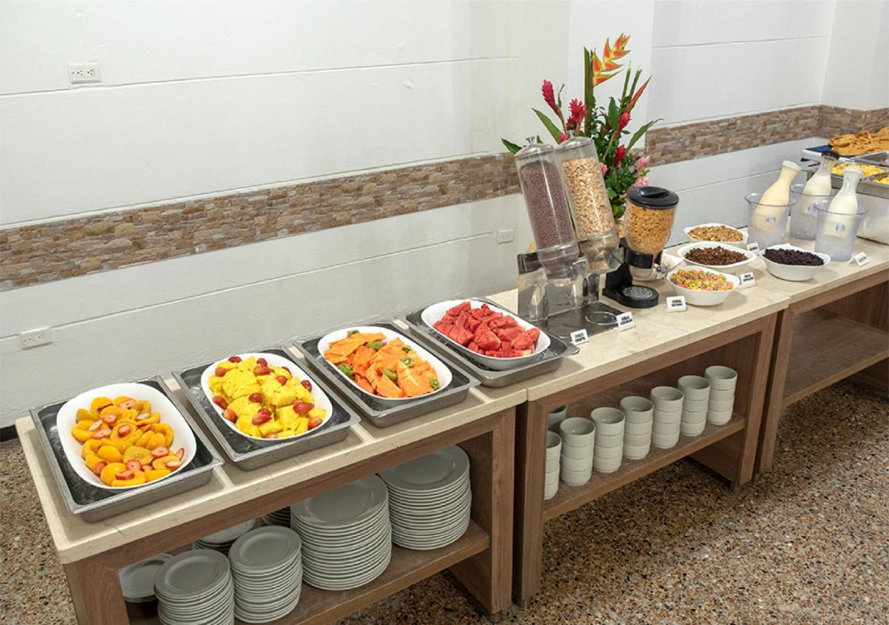 Cartagena Hotel Dorado Plaza Centro Historico מראה חיצוני תמונה